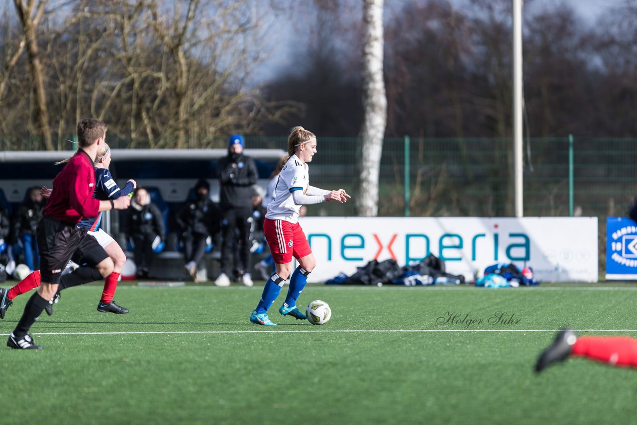 Bild 188 - wBJ HSV - F Holstein Kiel : Ergebnis: 0:6